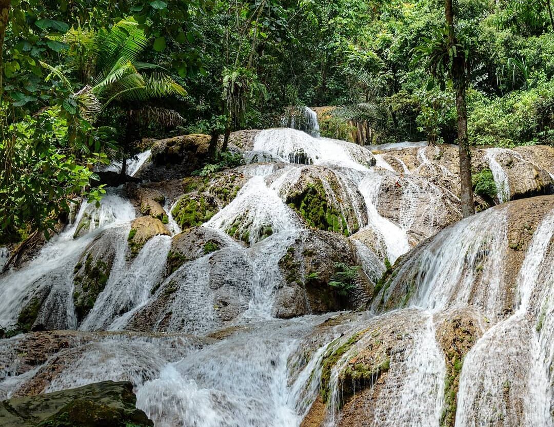 Ini lho, salah satu air terjun terindah di Indonesia! Air Terjun Saluopa di Keca...