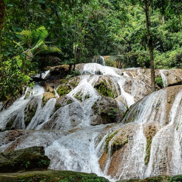 Ini lho, salah satu air terjun terindah di Indonesia! Air Terjun Saluopa di Keca...