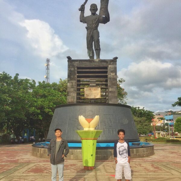 #livepost
At patung pattimura....