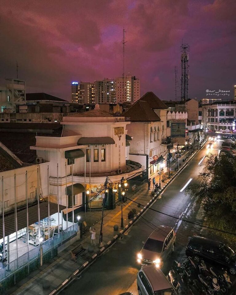 Between the dim light and a majesty night sky, the journey feels timeless.
Photo...