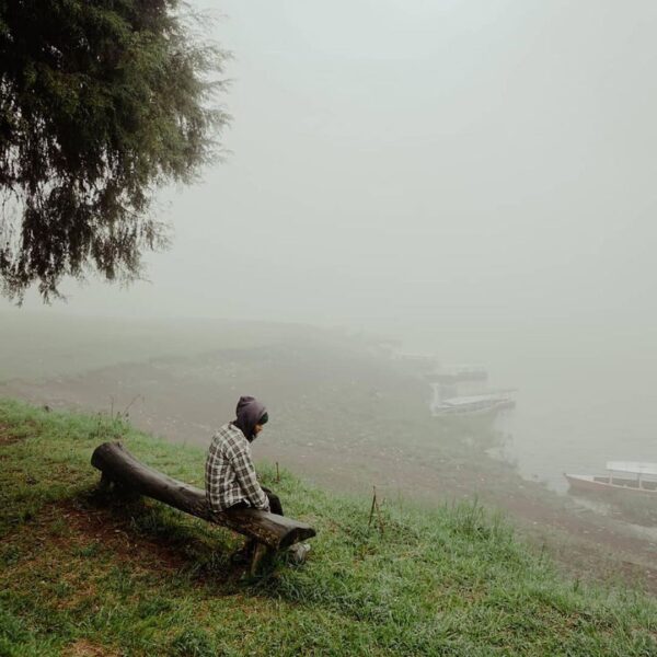 Breathing in the fog and seeing the unseen landscape that you always wonder.
Pho...