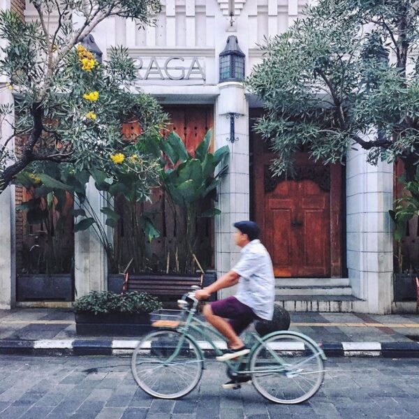 Everything is well arranged, you just need to stay on the track.
Photo by  
#exp...
