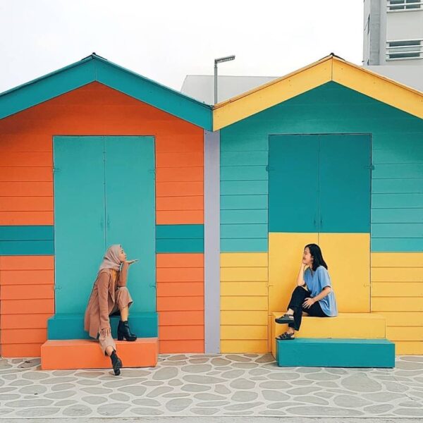 No matter what color you are. You only need to talking each other to make it col...