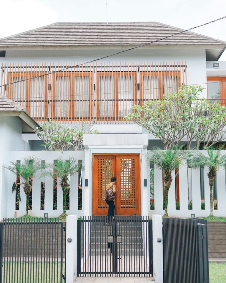 #EB_Review
Pekan liburan lalu kemarin kami berkesempatan untuk mengunjungi G Hou...