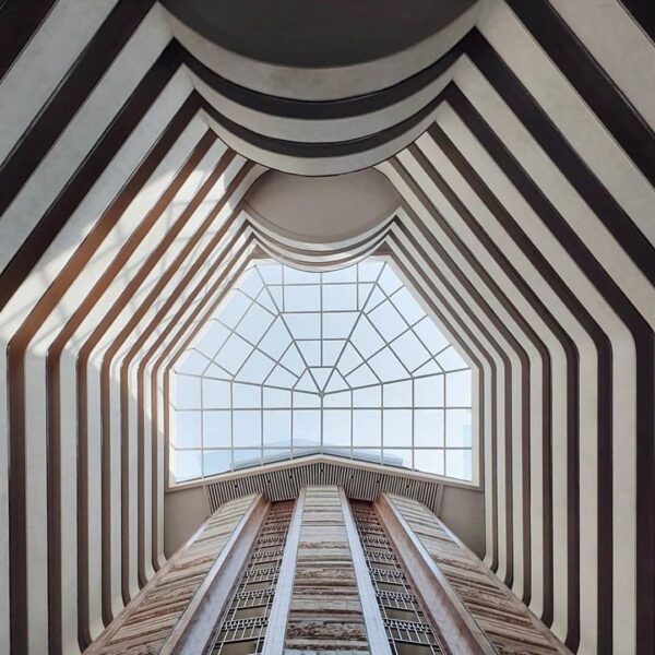 You can find beauty only by change your perspective to see.
Photo by  
#exploreb...