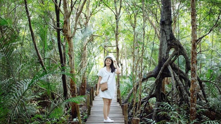 Berkunjung ke Pulau Bangka, kurang lengkap rasanya jika belum mengunjungi tempat...