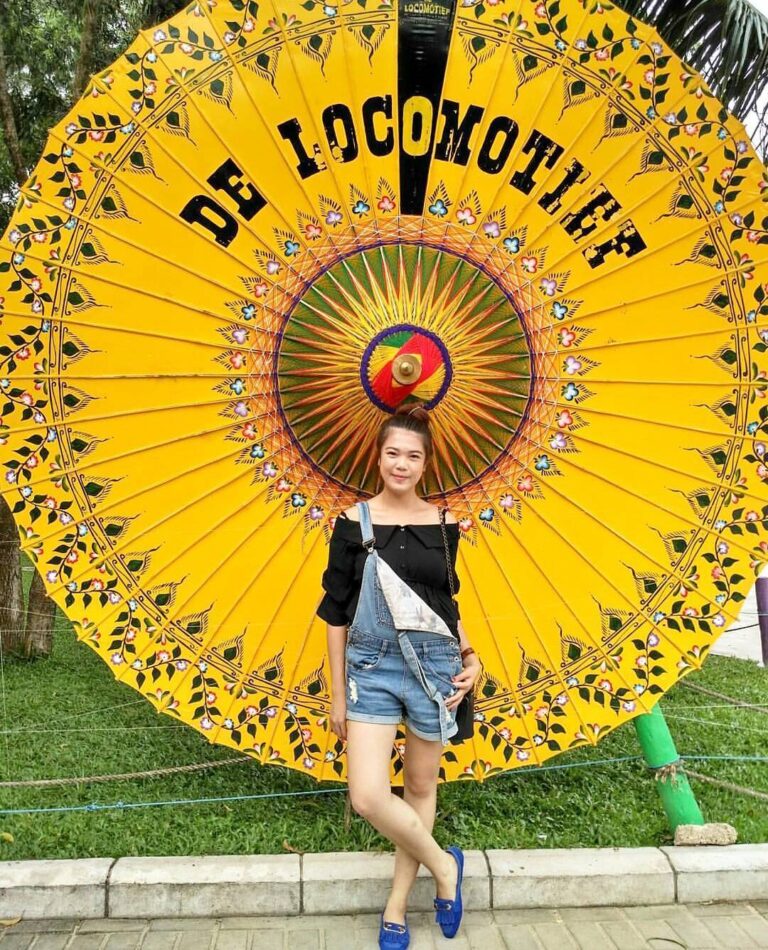 Favorite Famous Spot.
Location : De Locomotief, Kawasan Pantai Tongaci, Sungaili...
