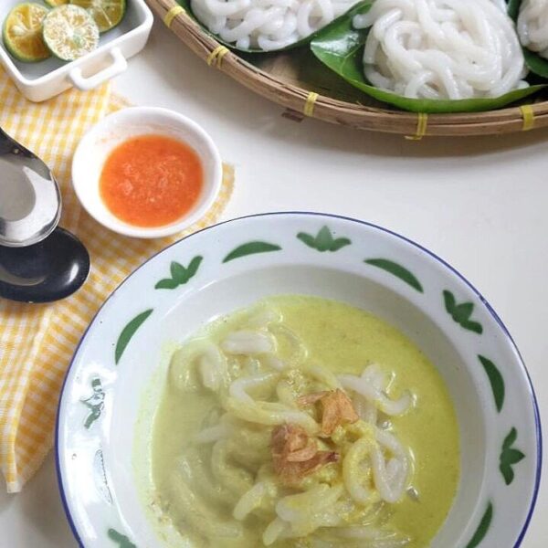 Jika Palembang punya Laksa, Bangka punya Lakso. Walaupun nama dan tampilan makan...