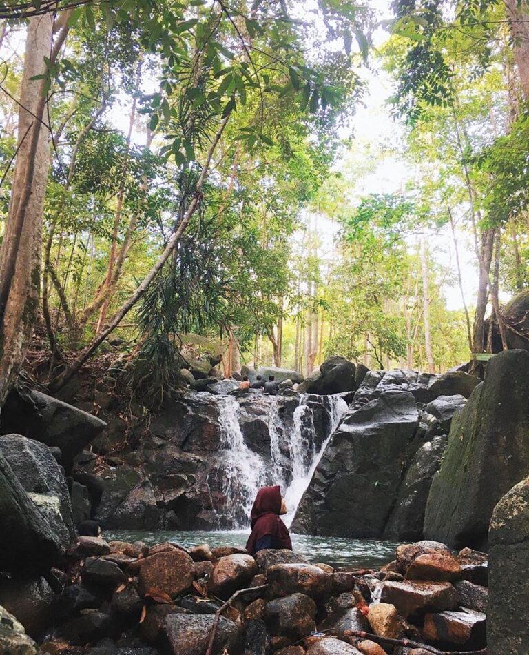 Location : Air Terjun C2 Bukit Pading, Dusun C2, Kecamatan Lubuk Besar, Kabupate...