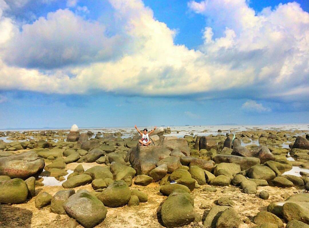 Location : Batu Tambun, Celagen, Lepar Pongok, Kabupaten Bangka Selatan, Bangka ...