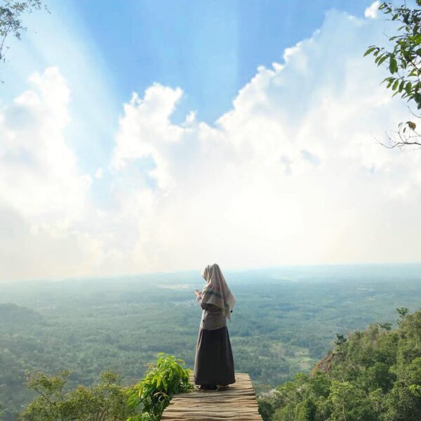 Location: Bukit Batu Berambai, Desa Teru, Simpang Katis, Kabupaten Bangka Tengah...