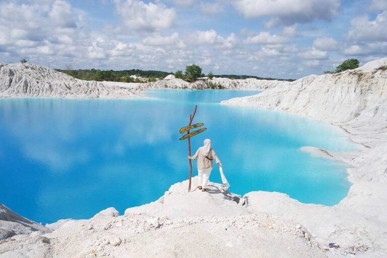 Location : Danau Kaolin (bekas penambangan timah), Air Bara, tepatnya Perbatasan...