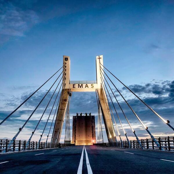 Location : Jembatan EMAS, Bangka Island, Kepulauan Bangka Belitung, Indonesia.

...