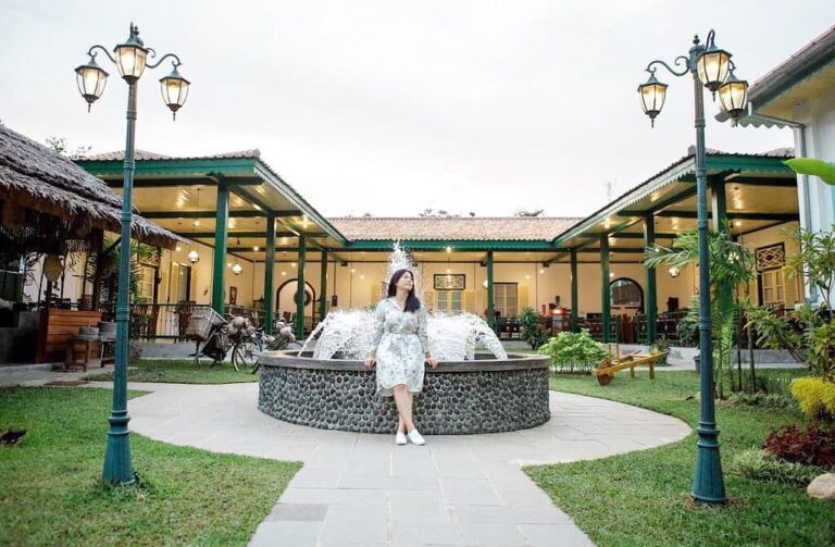Location : Kembang Katis Cultural Resto, Sungailiat, Kabupaten Bangka, Bangka Is...