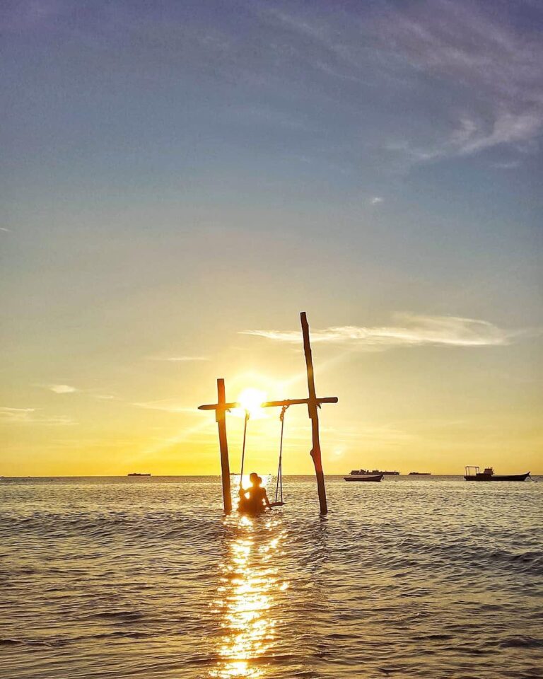 Location : Pantai Panganak, Kecamatan Parittiga, Kabupaten Bangka Barat, Bangka ...