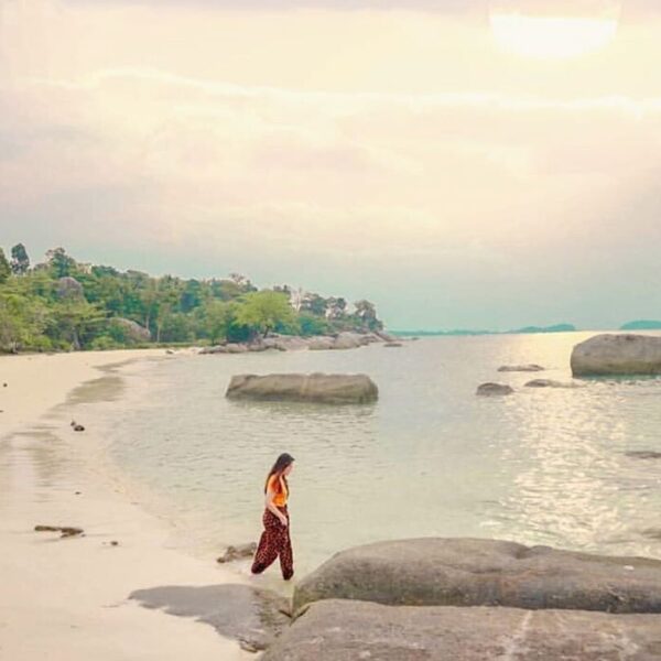 Location : Pantai Penganak, Air Gantang, Kecamatan Parittiga, Kabupaten Bangka B...