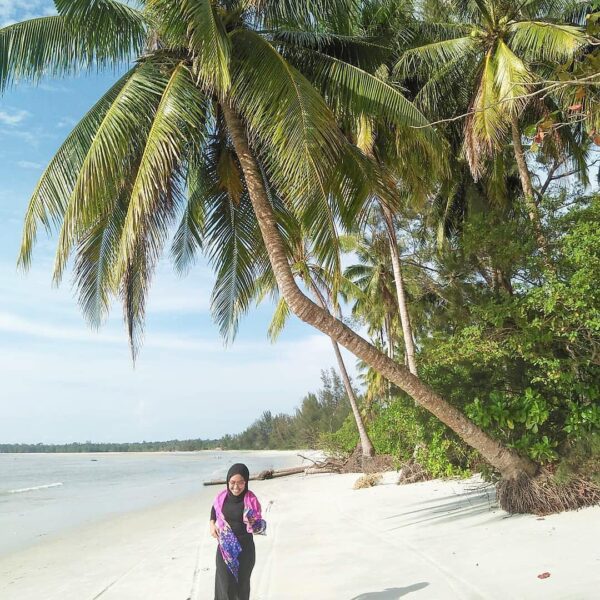 Location : Pantai Romodong, Belinyu, Kabupaten Bangka, Bangka Island, Indonesia....
