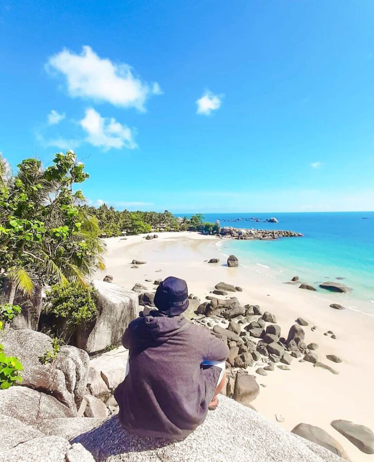 Location : Pantai Siangau, Teluk Limau, Kecamatan Parittiga, Kabupaten Bangka Ba...