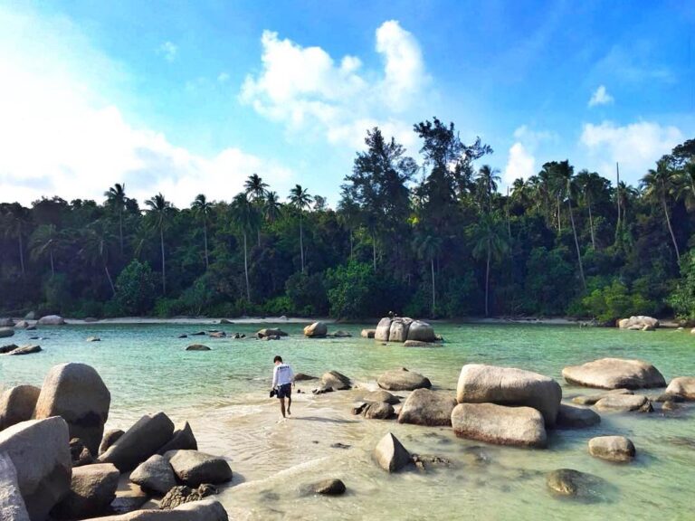 Location : Pantai Tanjung Kemirai, Tukak Sadai, Kabupaten Bangka Selatan, Bangka...