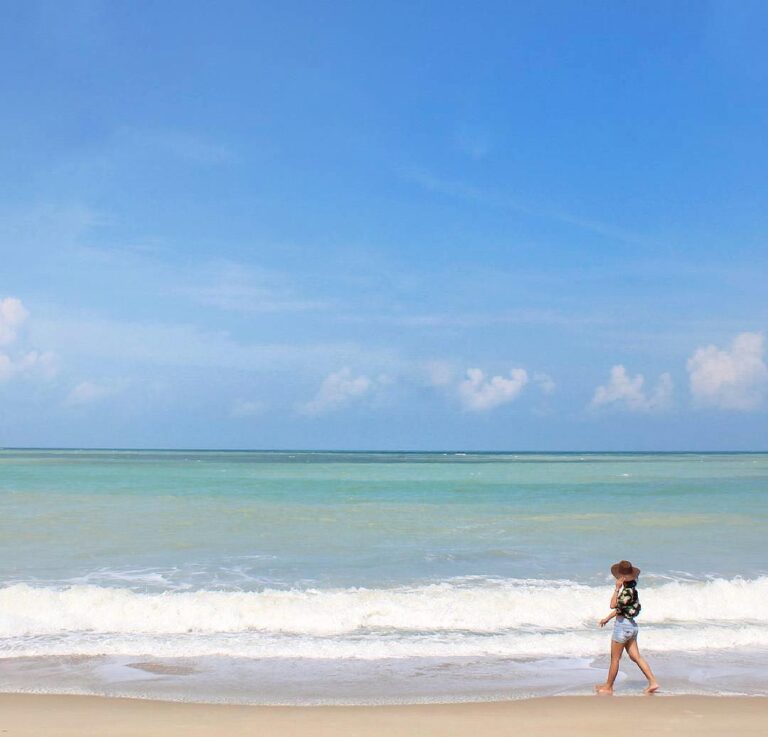 Location : Pantai Tikus Emas, Sungailiat, Kabupaten Bangka, Bangka Island, Indon...