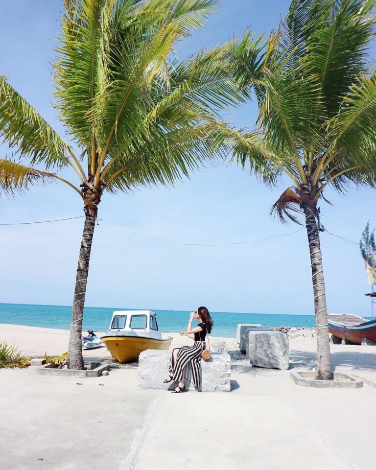 Location : Pantai Tongaci, Sungailiat, Kabupaten Bangka, Bangka Island, Kepulaua...