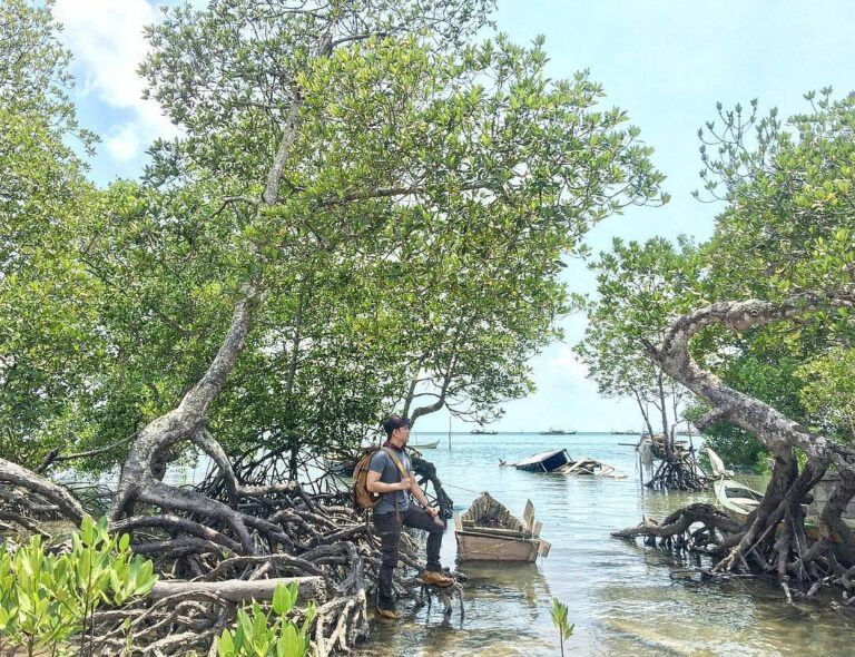 Location : Pantai Tukak Sadai, Toboali, Kabupaten Bangka Selatan, Bangka Island,...