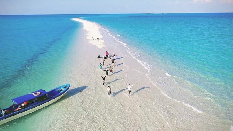 Location : Pulau Gusung Asam, Kabupaten Bangka Tengah, Bangka Island, Indonesia....