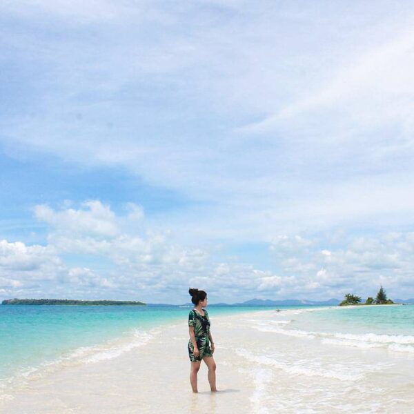 Location : Pulau Gusung, Sekitaran Pulau Ketawai, Kabupaten Bangka Tengah, Bangk...