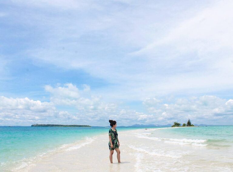 Location : Pulau Gusung, Sekitaran Pulau Ketawai, Kabupaten Bangka Tengah, Bangk...