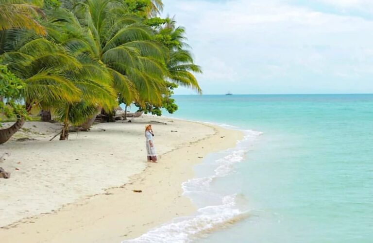 Location : Pulau Ketawai, Kabupaten Bangka Tengah, Bangka Island, Indonesia.

Ph...