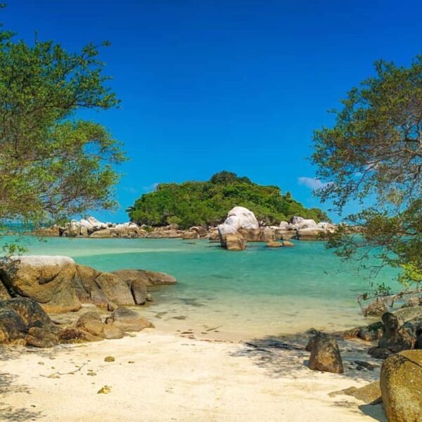 Location : Pulau Mentigi, Belinyu, Kabupaten Bangka, Bangka Island, Kepulauan Ba...