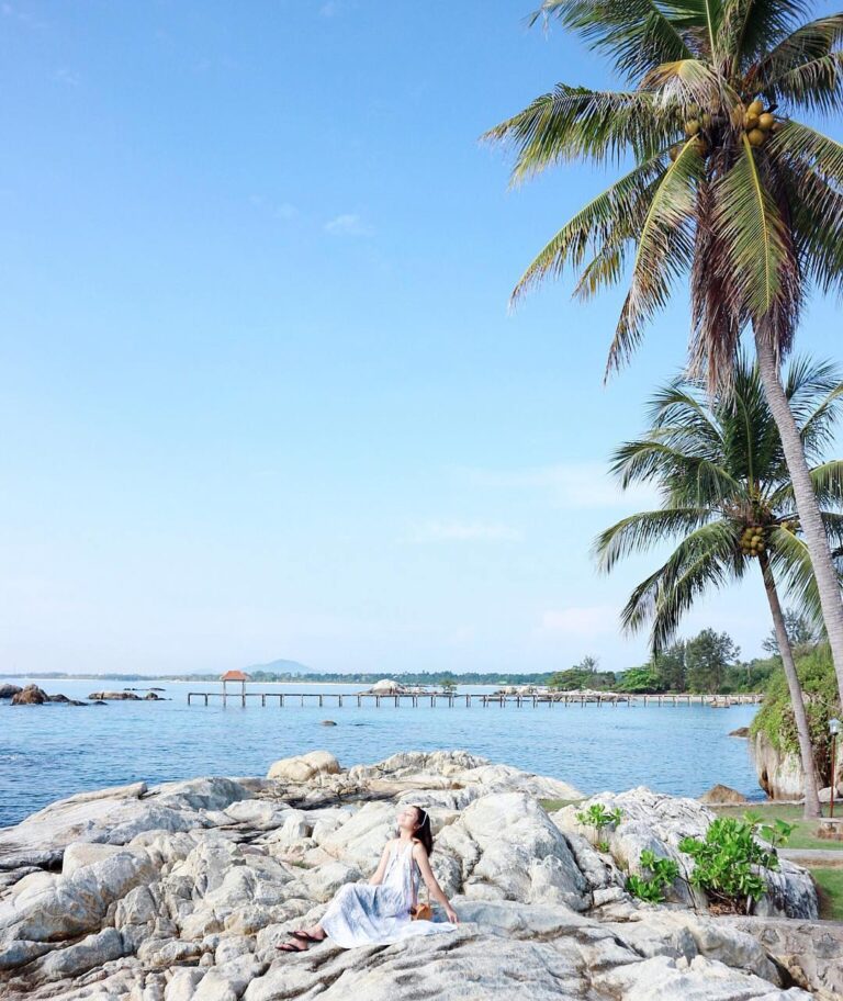 Pantai Parai Tenggiri adalah salah satu objek wisata yang terletak di Kecamatan ...