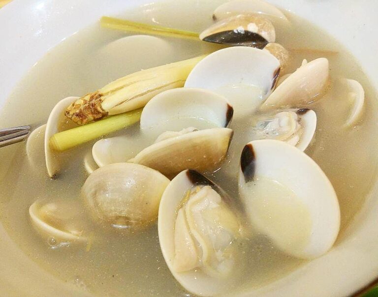 Satu dari banyak kuliner seafood di Bangka yang wajib dicoba, kerang lokan! Apa ...
