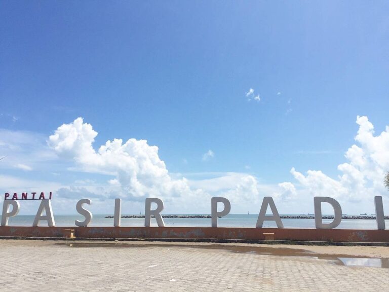 Teruntuk yg merindukan Pangkalpinang, yg berada di tanah perantauan.

Location :...