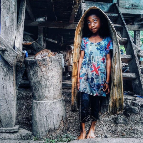 Waku ( Lupe ), Payung Tradisional Sambori

Orang-orang Sambori menyebut Waku. Ta...