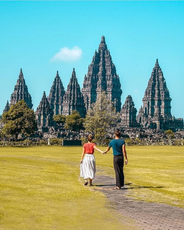 Besok abis idul adha ke sini yuk 
#explorejogja photo today by  taken at Candi P...