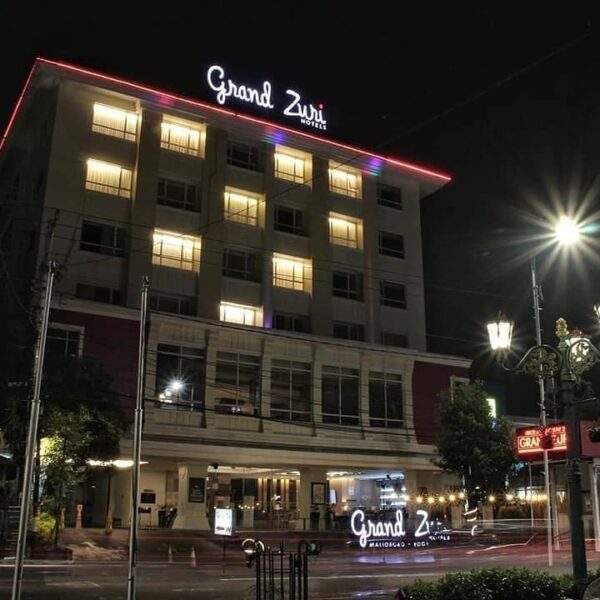 "From Jogja With Love"

Ada yang lewat hotel-hotel ini semalam?

Puluhan hotel d...