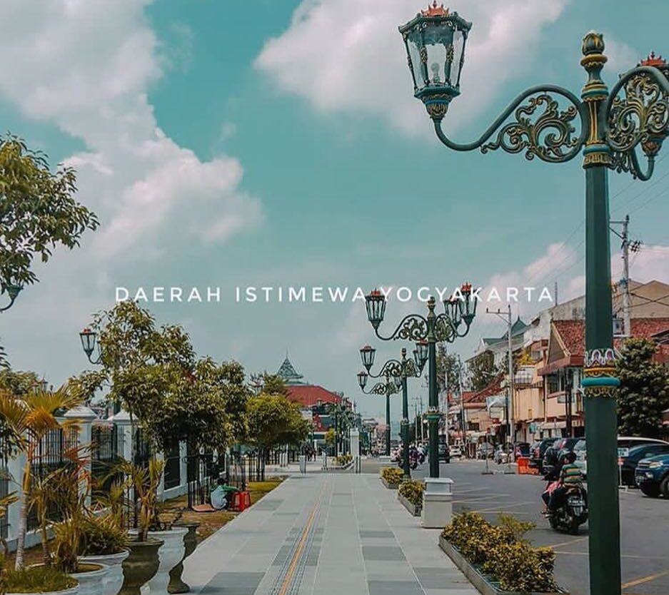 Kangen ndak?

#explorejogja photo today by  taken around Jl.Malioboro, Yogyakart...