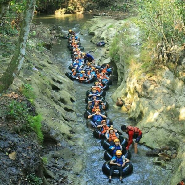 Kapan nih main air lagi?

#explorejogja photo today by  taken at Karst Tubing Se...