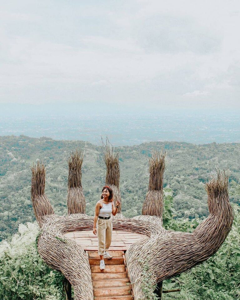 Lama ga liat orang-orang foto di sini ya. Kuy besok 

#explorejogja photo today ...