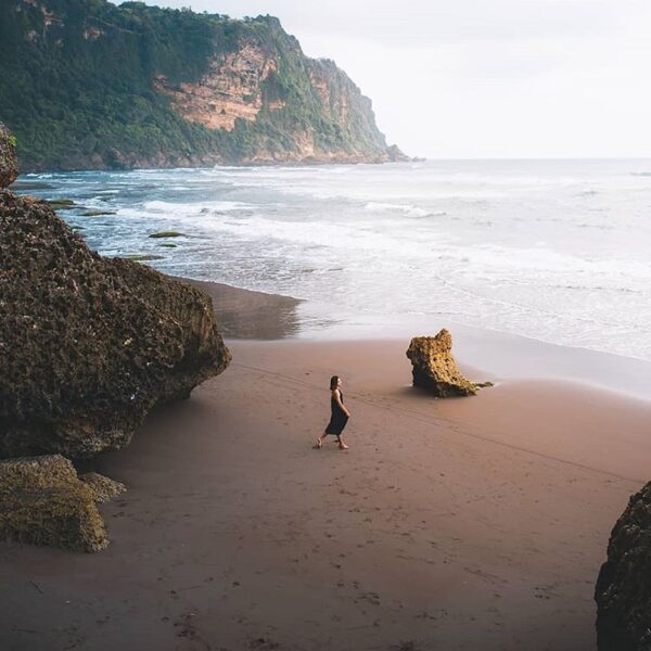 Lama ya ga main ke pantai 

#explorejogja photo today by  taken around Pantai Pa...