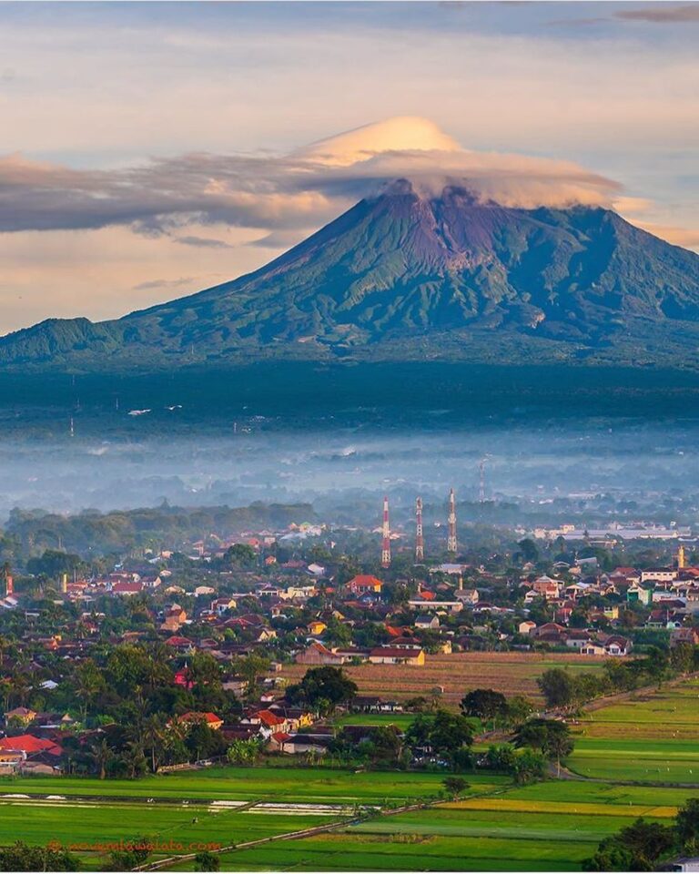 Semoga pagi yang cerah seperti ini lagi segera kita temui 

#explorejogja photo ...