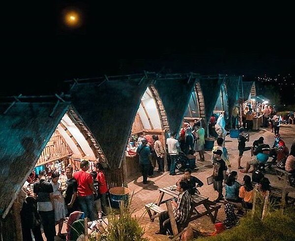 Udah sempet nongkrong di sini belum?

#explorejogja photo today by  taken at Pun...