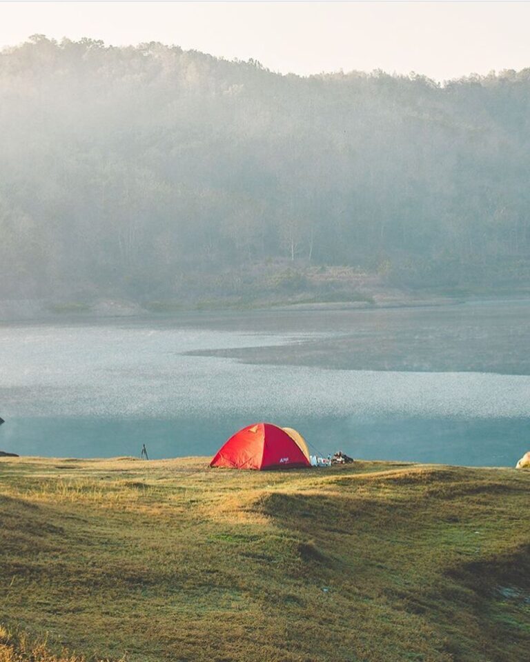 Yang malam minggunya camping mana suaranya?

#explorejogja photo today by  taken...