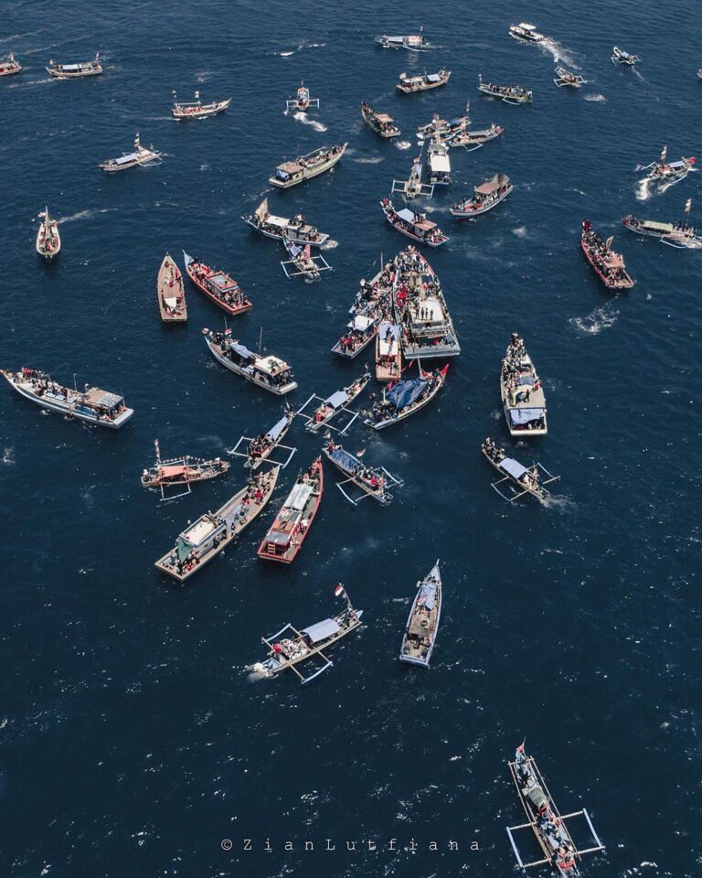 An epic shot taken above the sea on yesterday’s National Fisherman Day by  #expl...