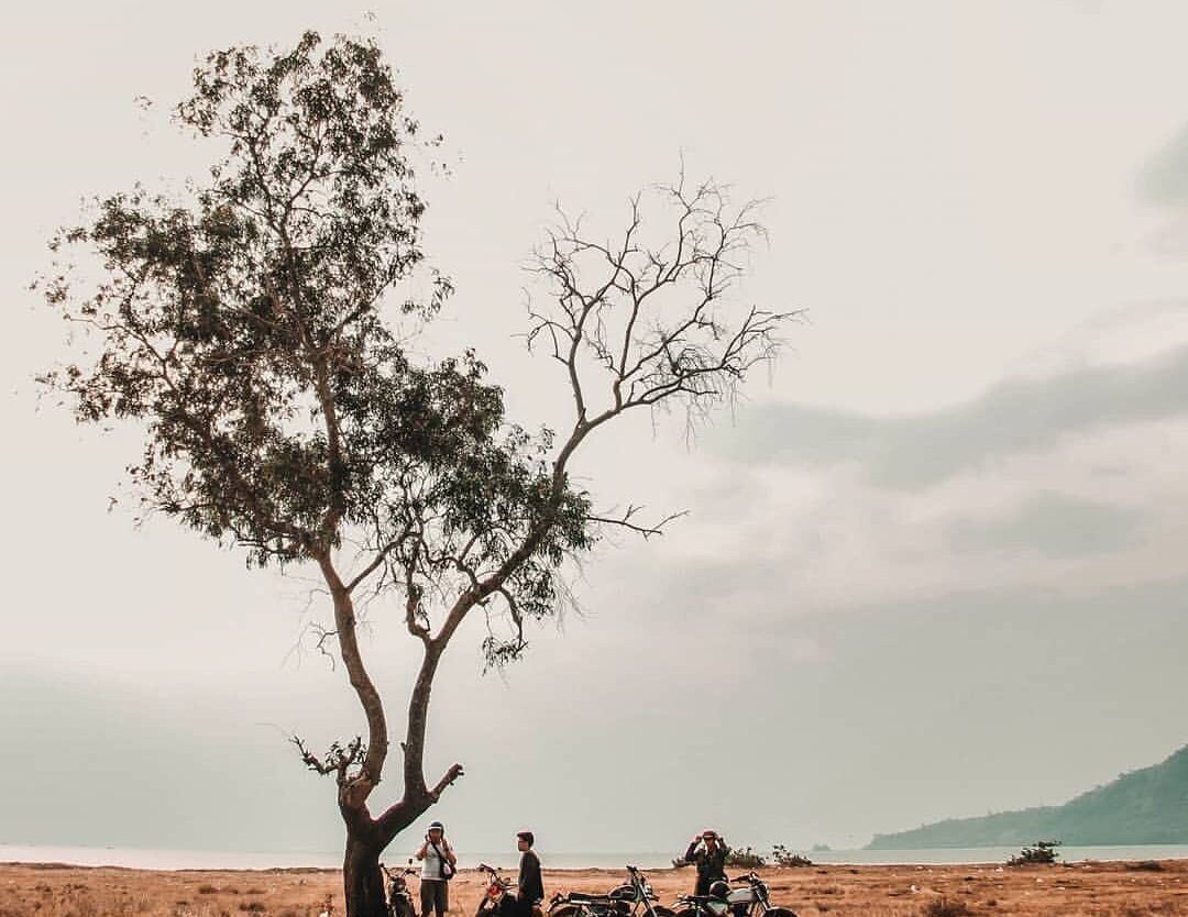 How’s your last holiday? Let us know how you spend it like  did through this pho...