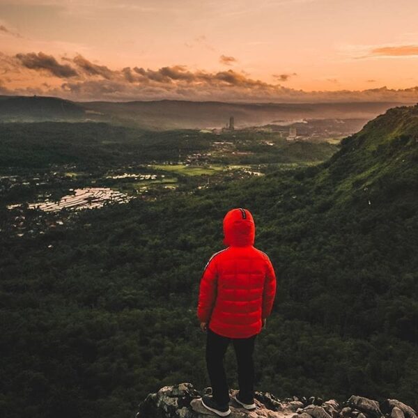 Let this photo tell you how beautiful the scenery around Karang Numpang when the...