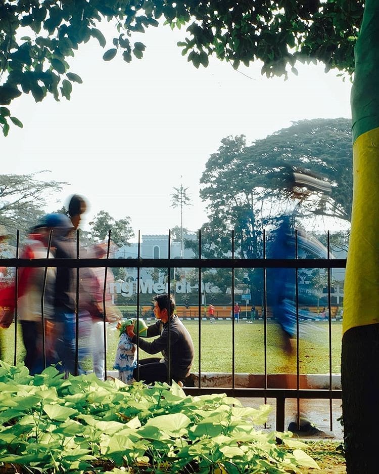 Selamat Hari Pahlawan. 
Setidaknya jadilah pahlawan untuk dirimu sendiri, melawa...