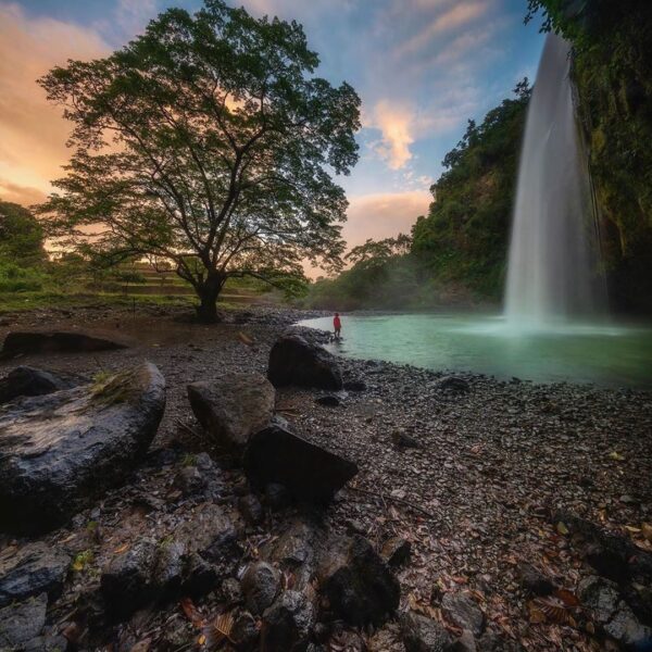Standing solo, photo by  taken at Curug Sodong #exploresukabumi...