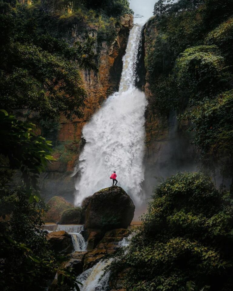 Stunning image by  taken at Curug Cimarinjung, Ciletuh Palabuhanratu Unesco Glob...